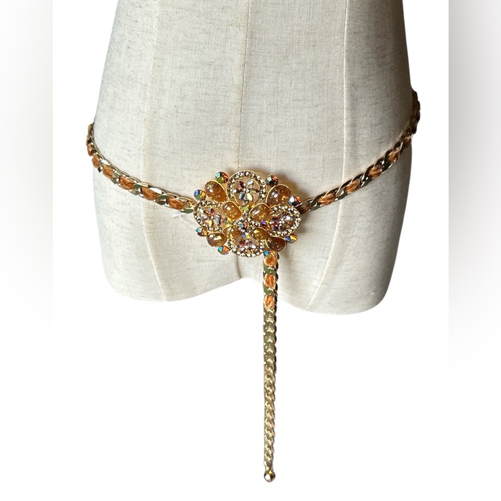 Jeweled & Rhinestone Chain Belt with Floral Accent. Gold & Brown 40” inches NWOT - Picture 6 of 11
